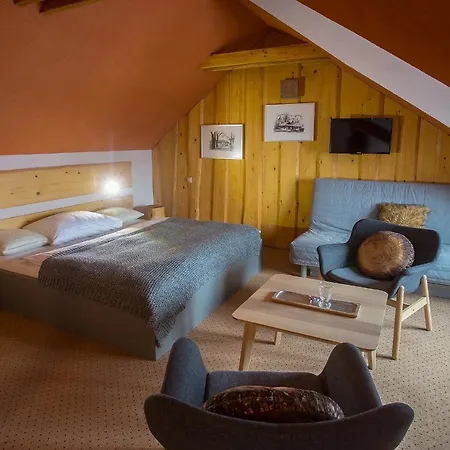 Pivnica A Pri Studni Guest house