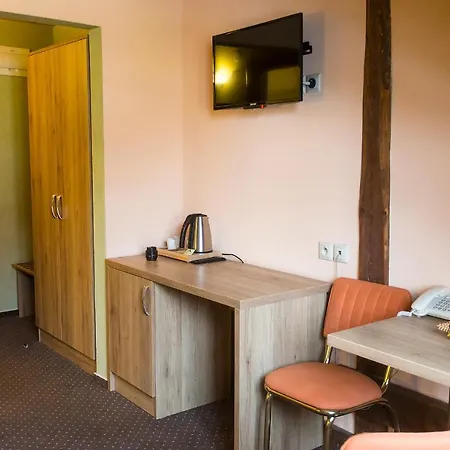 Pivnica A Pri Studni * דטבה