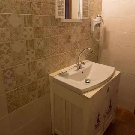 Pivnica A Pri Studni *