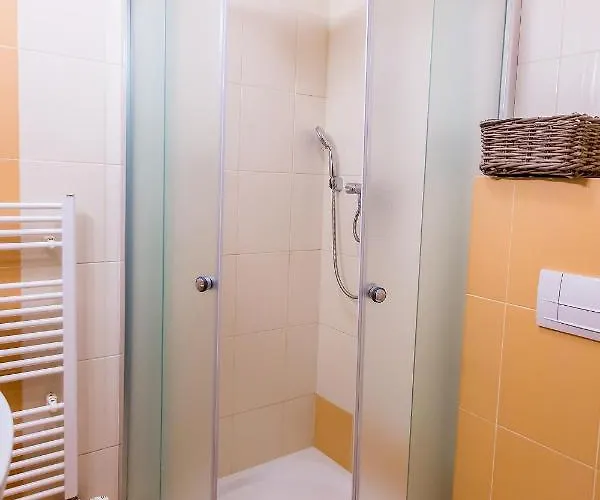 Pivnica A Pri Studni Penzión pre hostí Detva